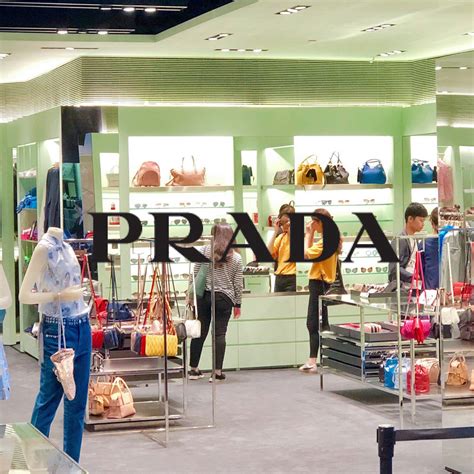 outlet campania prada|prada online outlet store real.